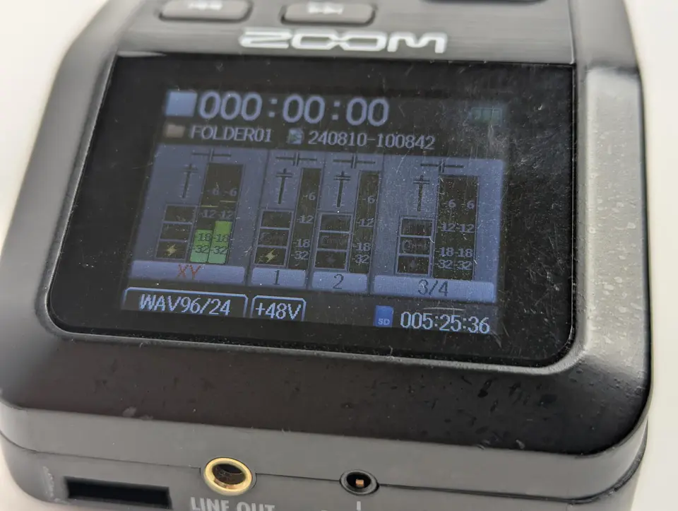 Zoom 05.jpg